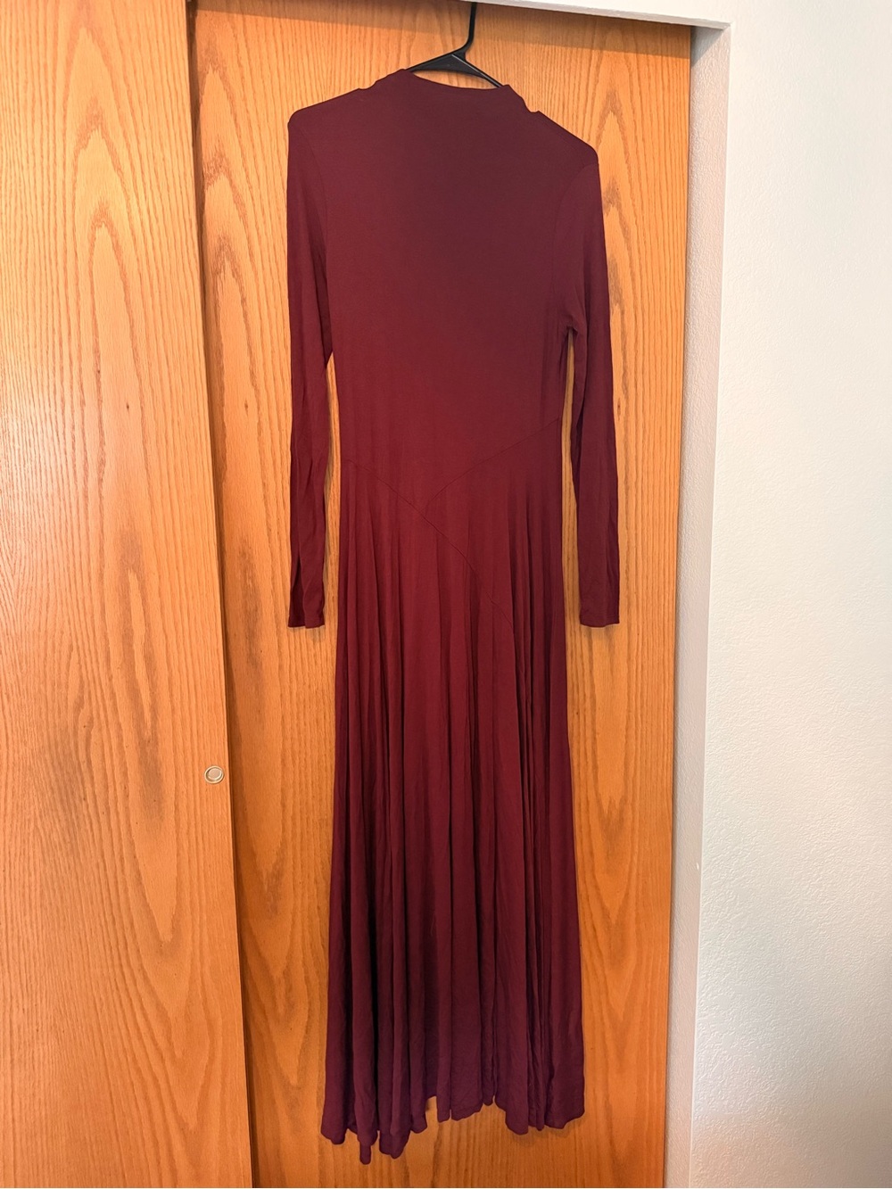 Bluivy Long Sleeve Maxi Dress in Burgundy - Picture 5 of 5